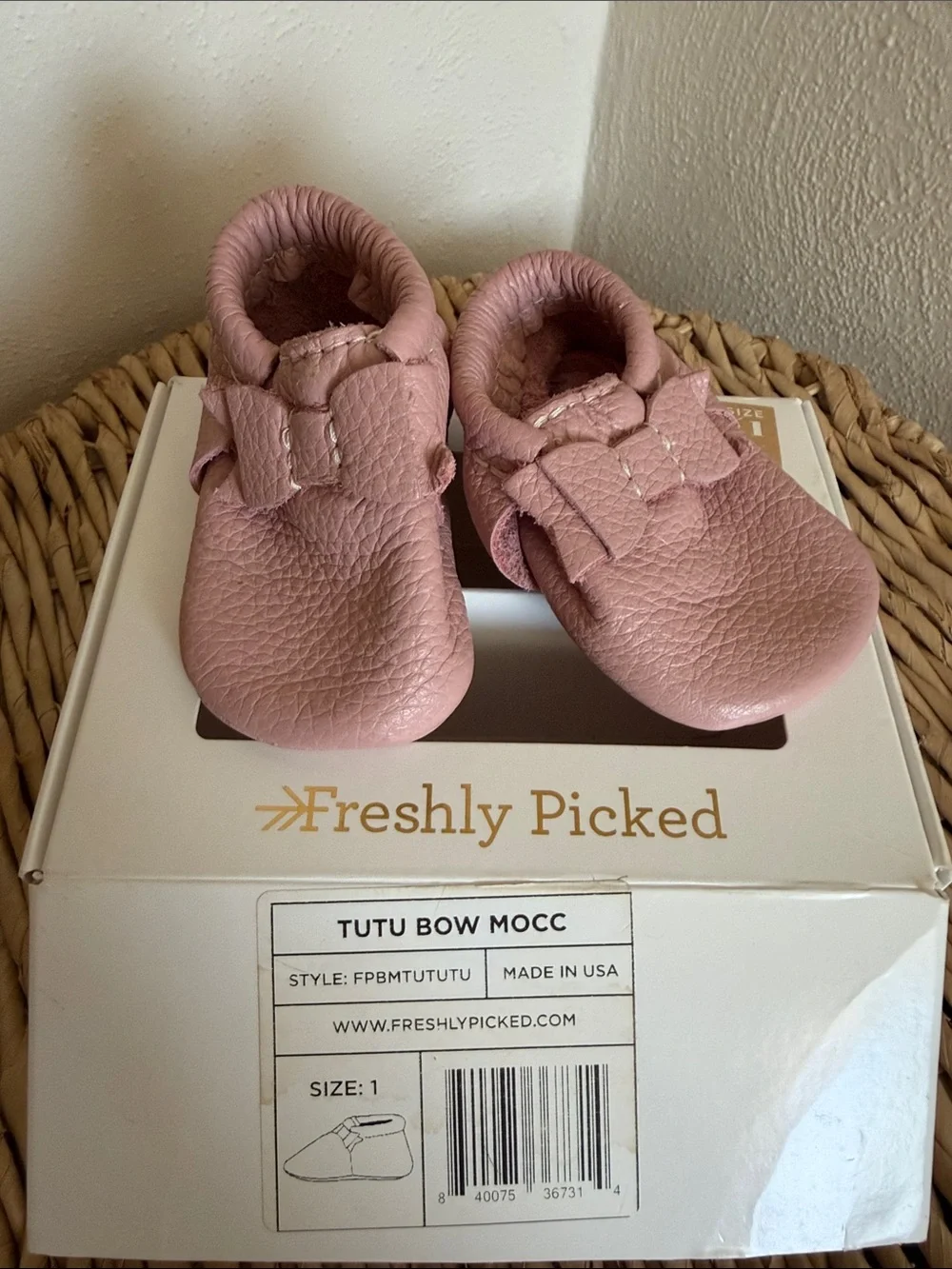 Freshly Picked Pink Tutu Bow Moccasins